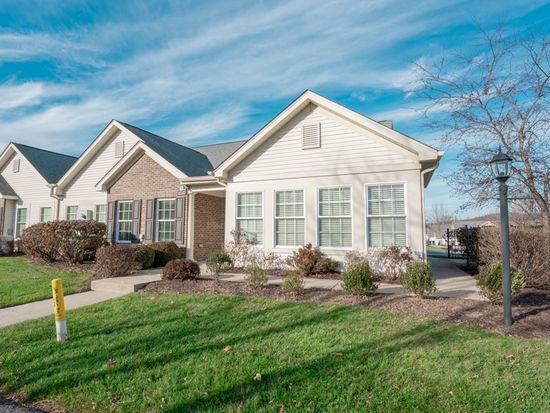 1012 Feltham Ln, Cranberry Township, PA 16066