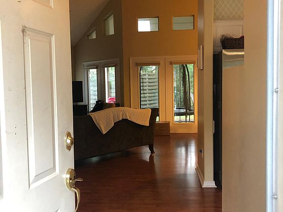 3rd image of 312 Winged Foot Dr