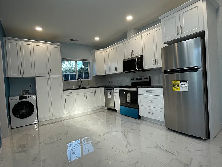 27536 Drexel Way — Photo 12