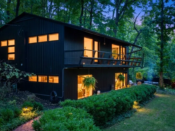 1402 W Rollins Rd, Columbia, MO 65203