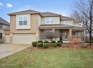 1135 Compass Ct, Naperville, IL 60540