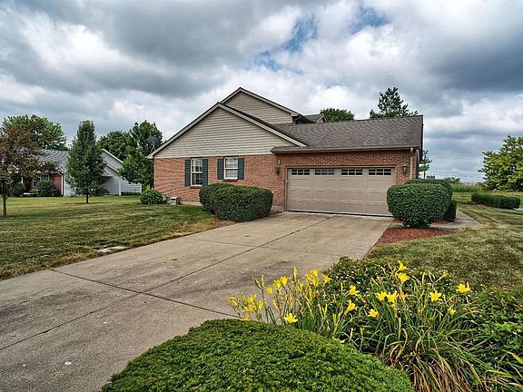 5th image of 5 Green Knoll Dr