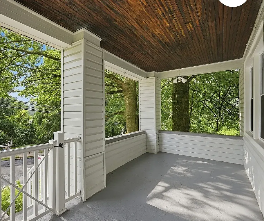 3 bed, 1400 sqft, $1,950 — Photo 3