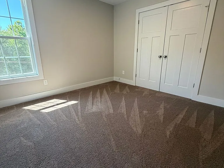 460 Highland Ave #B — Photo 11