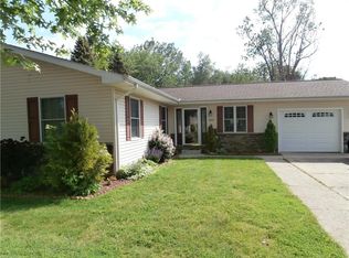 3423 Regis Dr, Erie, PA 16510