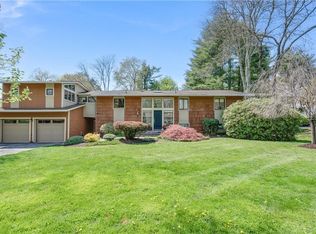 18 Earlwood Dr, Poughkeepsie, NY 12603