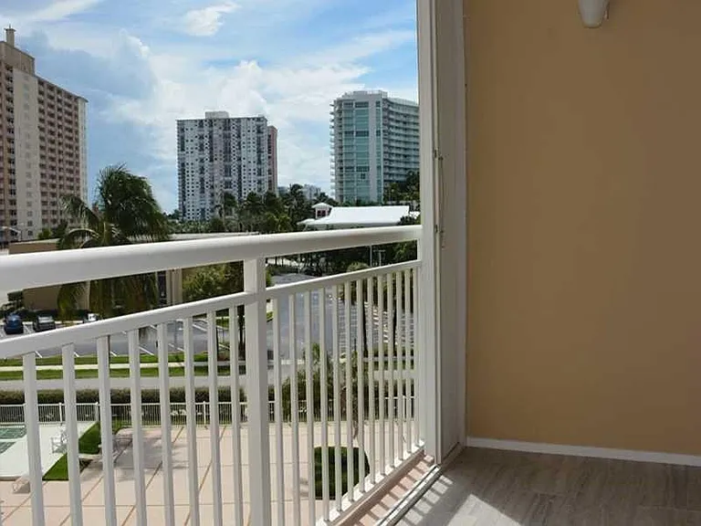 201 N Ocean Blvd #405 — Photo 19