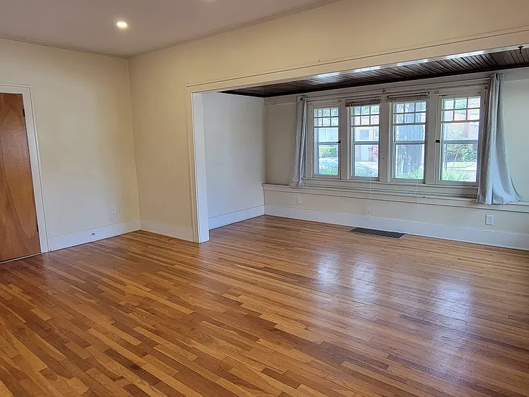 1166 Hall St SE #1 — Photo 6