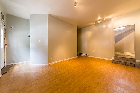 4th image of 119 S 22nd St