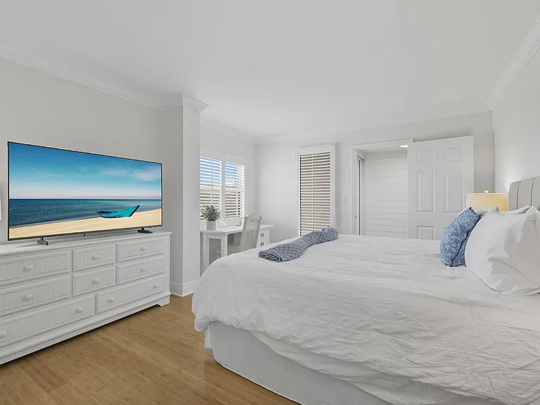 3443 Gulf Shore Blvd N #711 — Photo 18