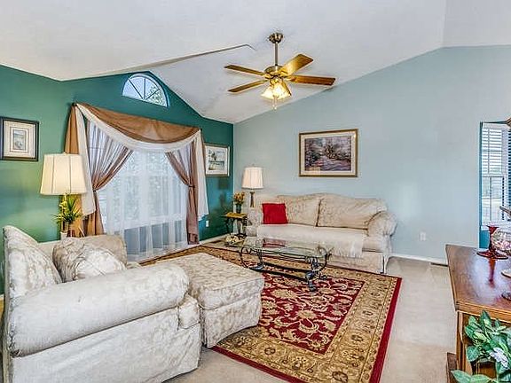 4th image of 380 N Norris Ct