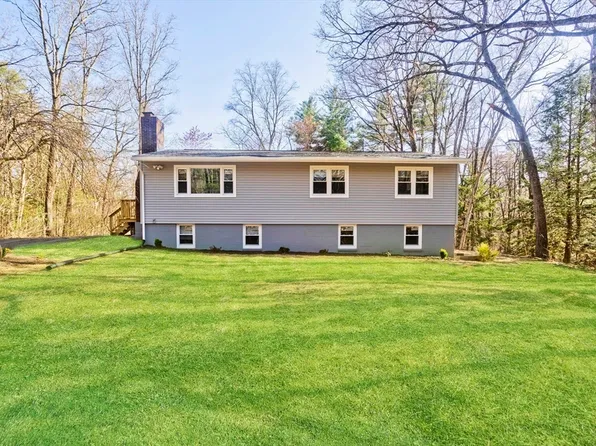47 North St, Belchertown, MA 01007
