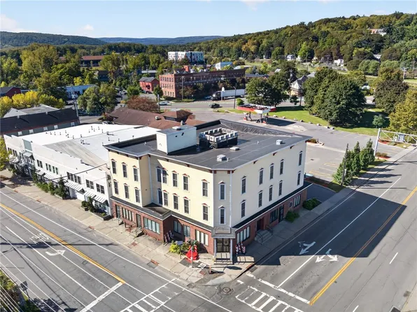 801 W Buffalo St #F, Ithaca, NY 14850