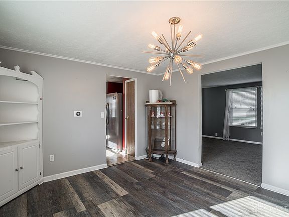 4th image of 900 Moonlight Dr