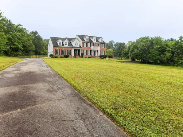 18 Ironwood Rd, Fredericksburg, VA 22405