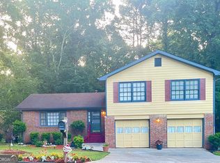 2056 Wellborn Close, Lithonia, GA