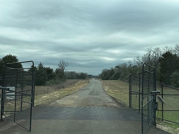 5th image of 3803 Private Road 4100