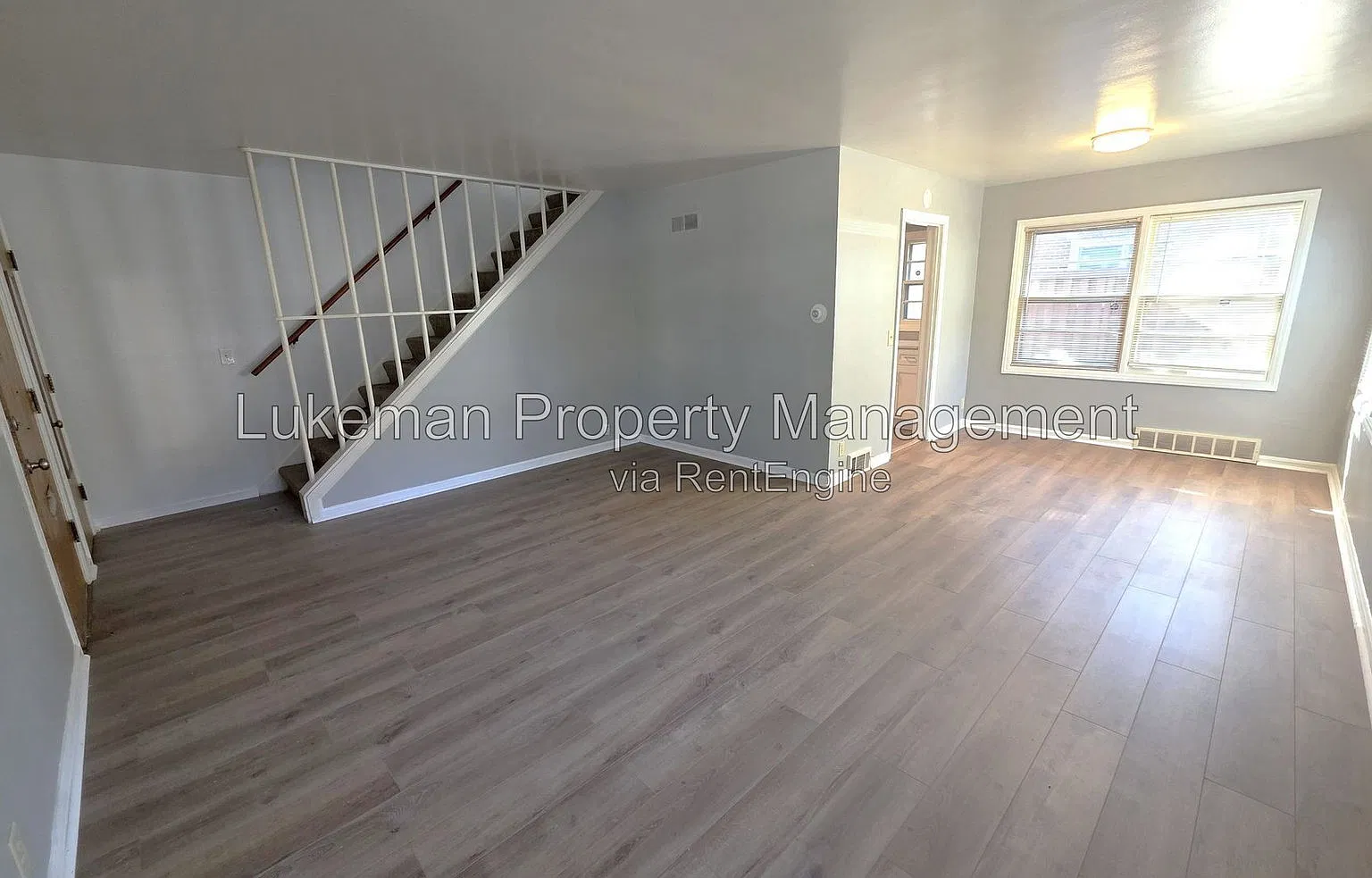 2 bed, 1.5 bath, 1050 sqft, $1,050 — Photo 3