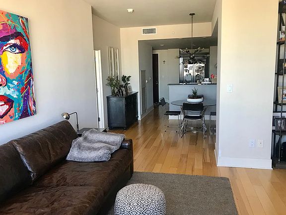 3rd image of 88 E San Fernando St Unit 1809