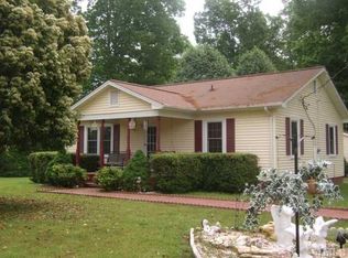 380 Lake Latham Rd, Mebane, NC 27302