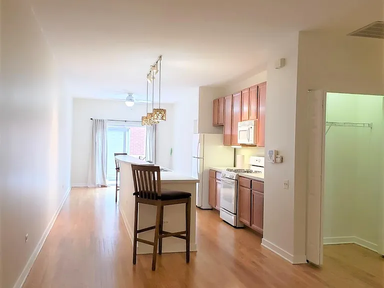 1356 W Fillmore St #A — Photo 8