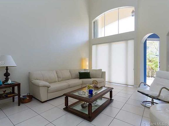 3rd image of 5523 NW 112th Pl