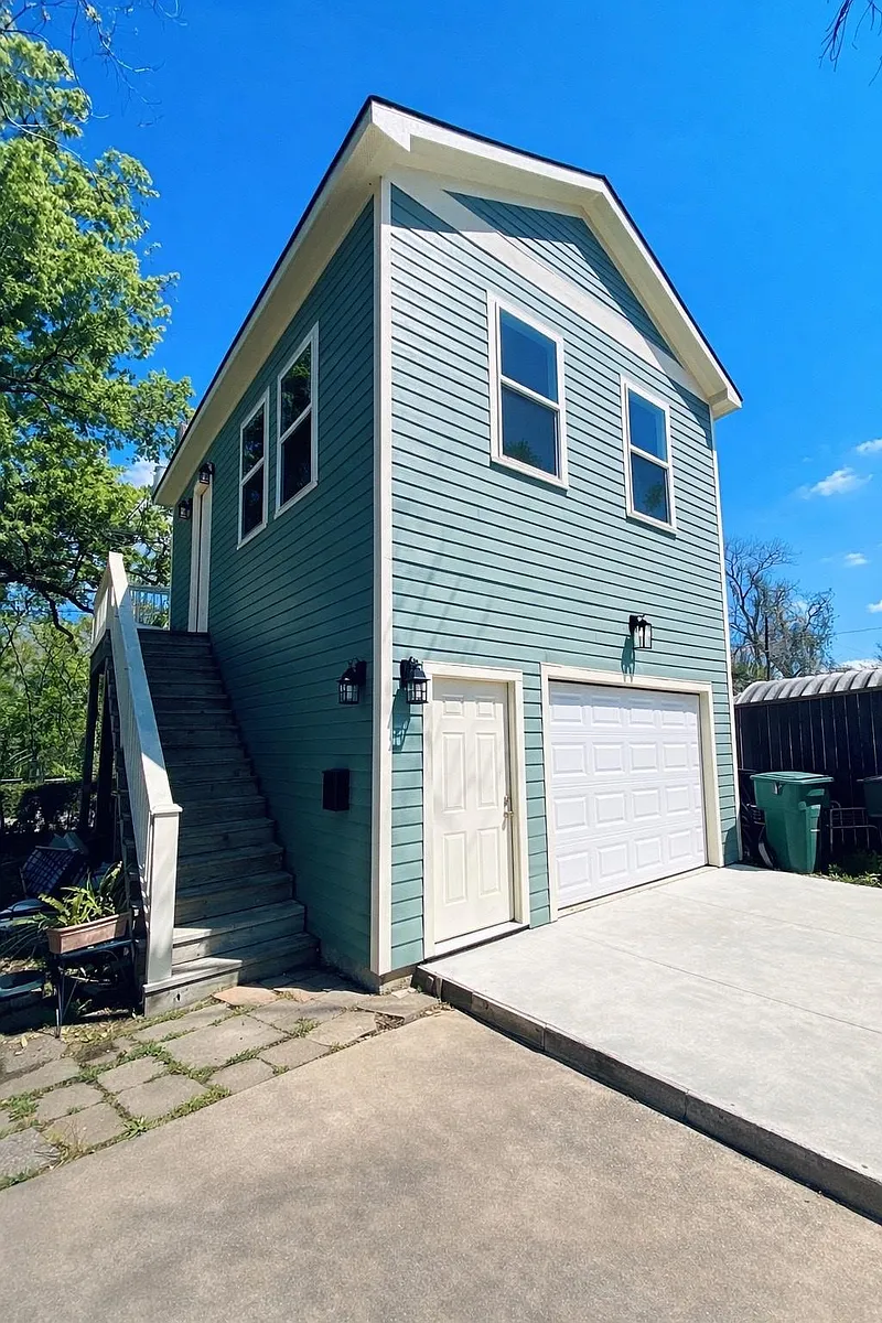 Building Photo - 4711 Rusk St #A