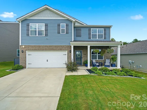 153 Calvin Creek Dr, Troutman, NC 28166