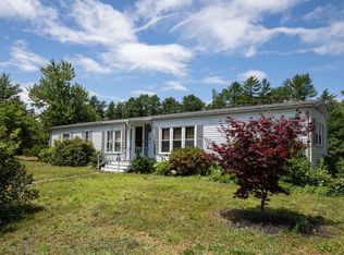 2 Roosevelt Rdg, Carver, MA 02330