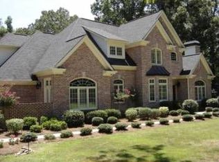 2070 Wilkie Rd, Alpharetta, GA 30004