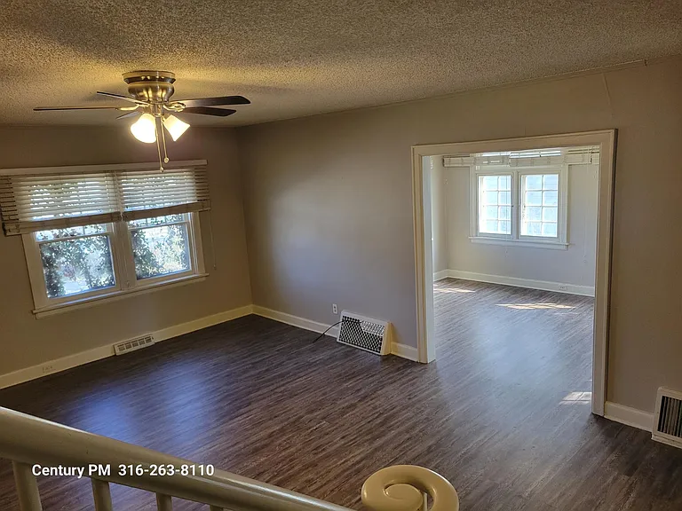 3419 Edgemont St — Photo 18