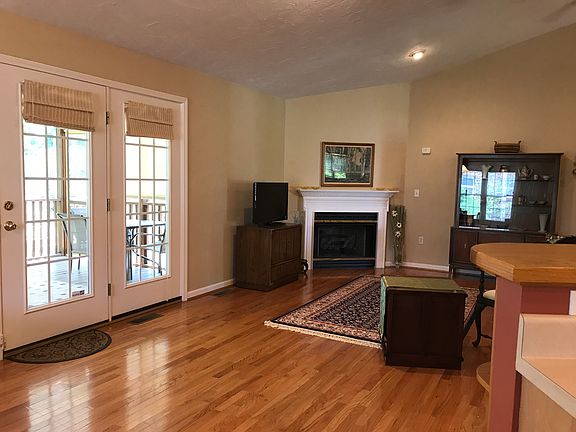 5th image of 7917 Sequoia Dr