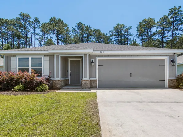 720 Riverwalk Cir, Freeport, FL 32439
