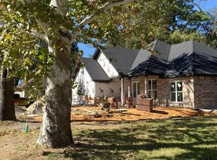 801 Morris Ave, Quitman, TX 75783