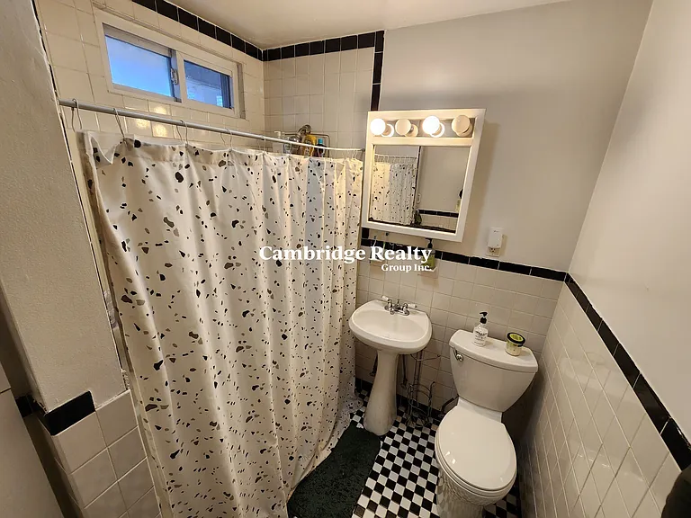 140 Brooks St #1T — Photo 10