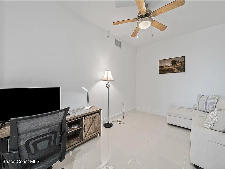 735 Pilot Ln #507 — Photo 6