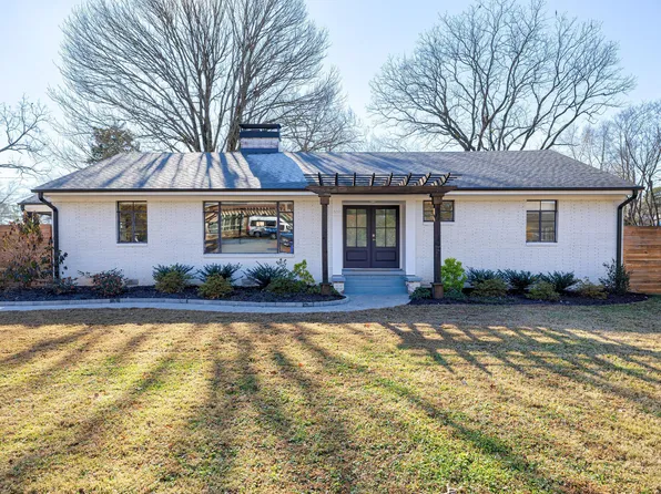 507 W Salisbury St, Pittsboro, NC 27312