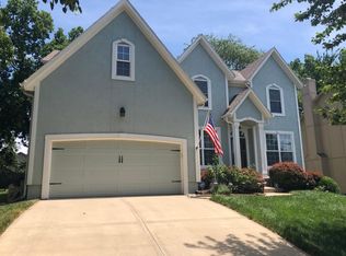 10706 W 132nd Ter, Overland Park, KS 66213