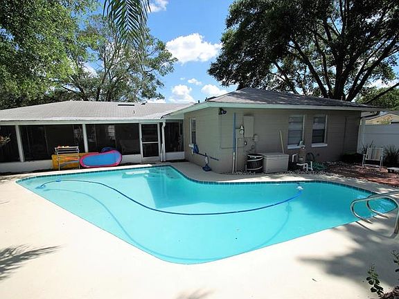 3rd image of 1292 Avalon Blvd