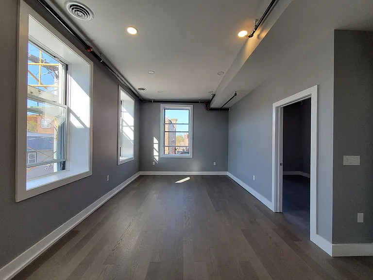 122 Remsen St — Photo 25