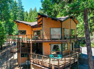 3281 Mountain Lake Dr, Pollock Pines, CA 95726