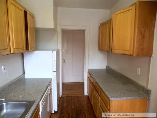 Rented by Sovereign Associates | media 14