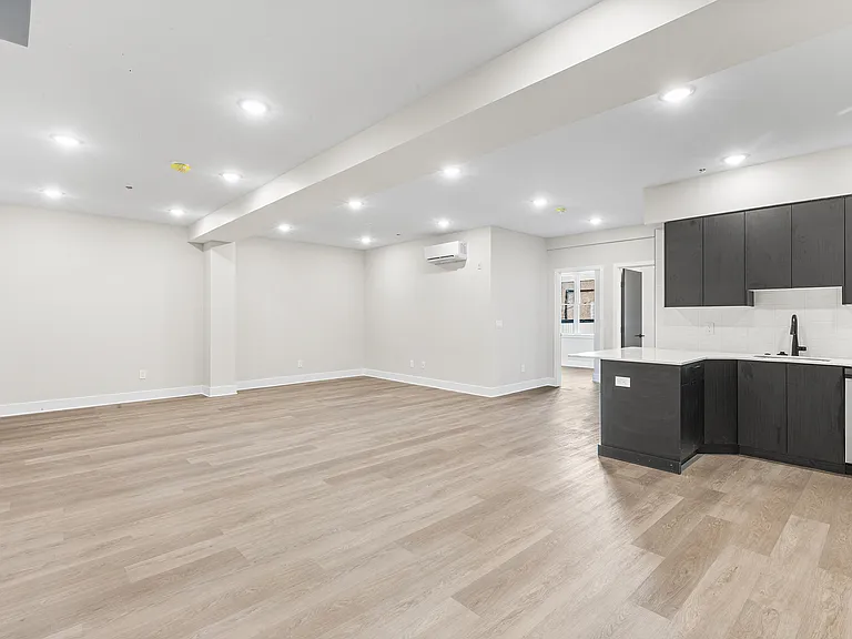 1903 Jackson St #1 — Photo 4