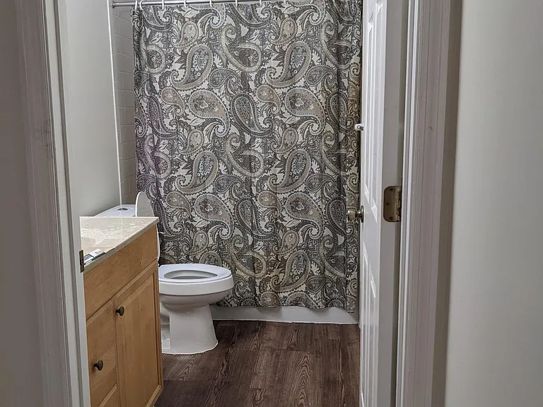 Main bathroom