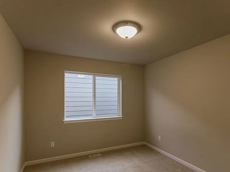 4443 Fairweather St NE — Photo 18