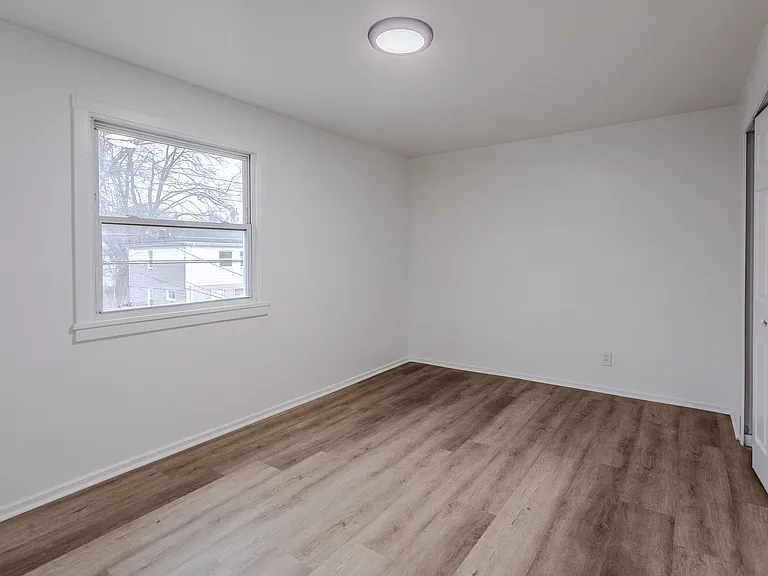 34111 Decatur Ct #34111 — Photo 6