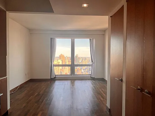 Rented by RELO REDAC INC. | media 12