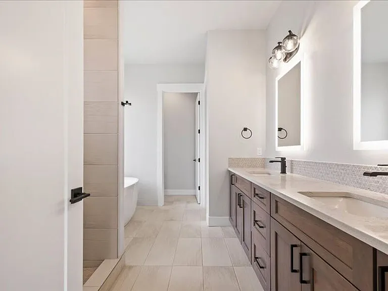 2319 Skyview Loop — Photo 36