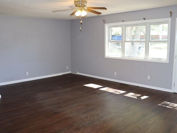 5th image of 232 E Miller Street