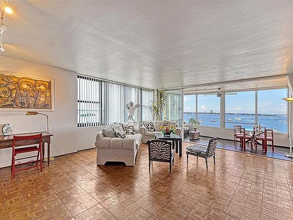 4th image of 770 S Palm Ave APT 601